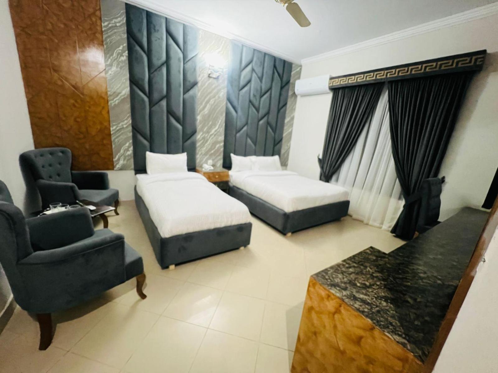 Royal Serena Residency Islamabad Zimmer foto